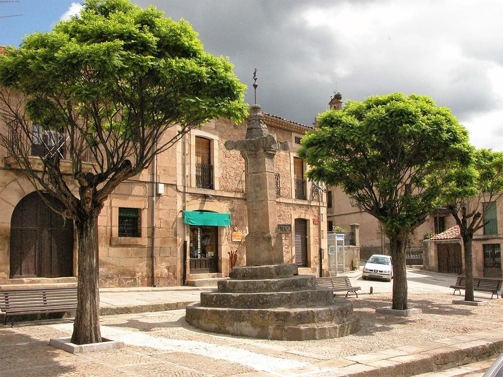 Hostal Visontium Vinuesa Εξωτερικό φωτογραφία